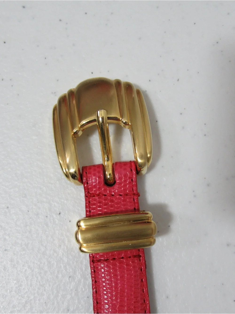 Vintage 1987 Liz Claiborne Croc Embossed Pink Leather Belt Size Small